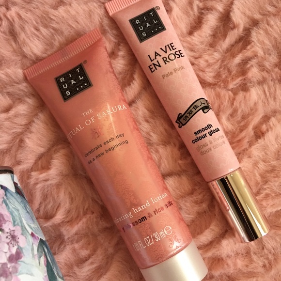 🐝 💫RITUALS Spring Blossom Lip Gloss & Hand Cream - Picture 3 of 4